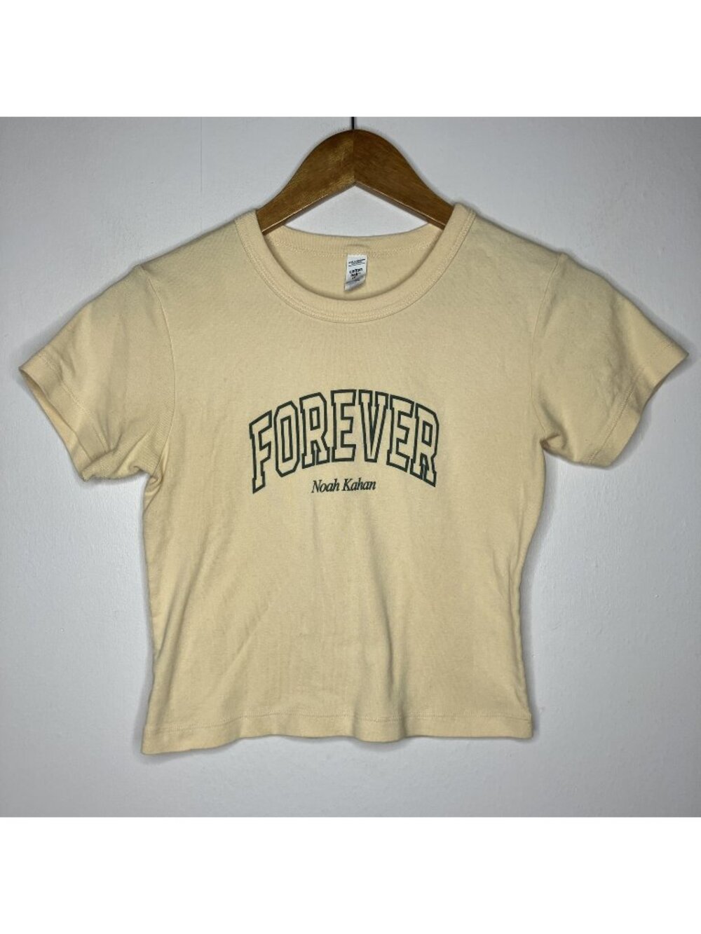 Noah Kahan Forever Women's Fitted Crop Top T-Shirt Yellow Size Medium